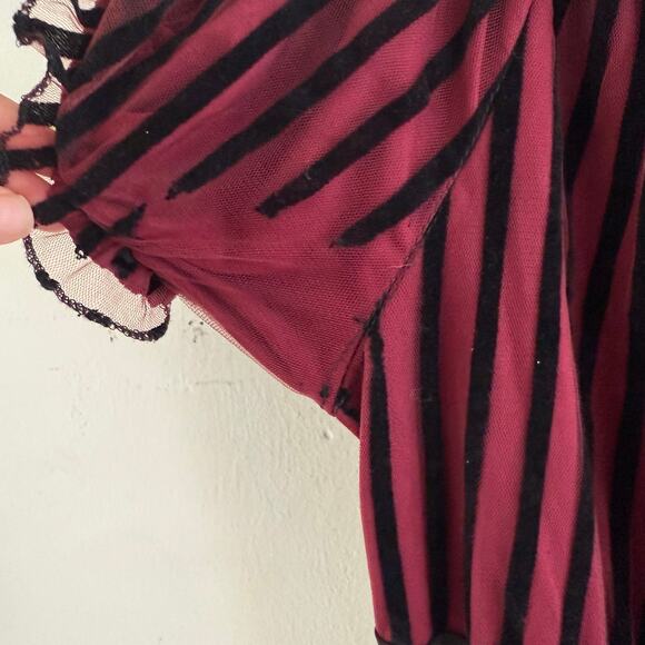 Spirit Halloween Lady Of The Sea Costume Size 1X Sexy Pirate Lace‎ Dress Ruffle - Picture 5 of 10